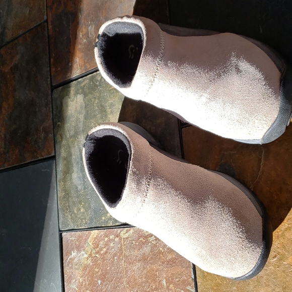 Sporto - suede and rubber slip on mule, Size 7M - Picture 7 of 12